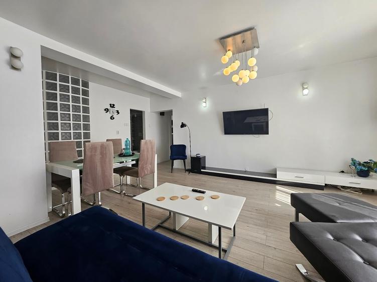 Apartament cu 3 camere decomandat în Ultracentral