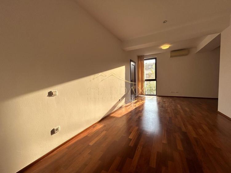 Apartament cu 3 camere decomandat, mobilat în Herăstrău