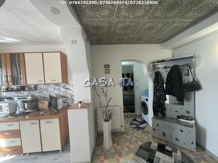 Apartament cu 2 camere decomandat în Central