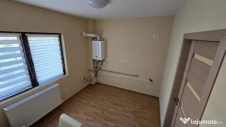 Apartament cu 2 camere decomandat în Valea Adâncă