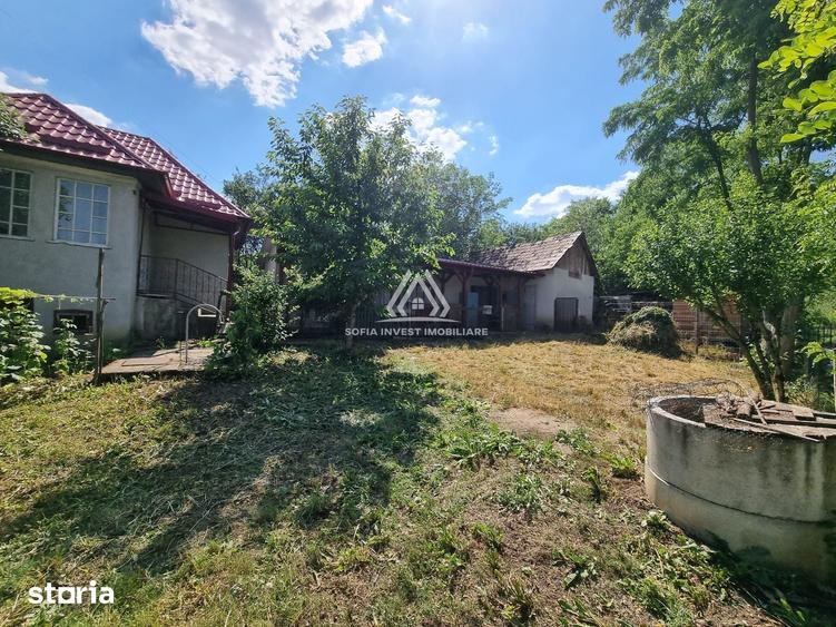 Casă cu 3 camere cu Teren 2604 Mp în Sâmboleni