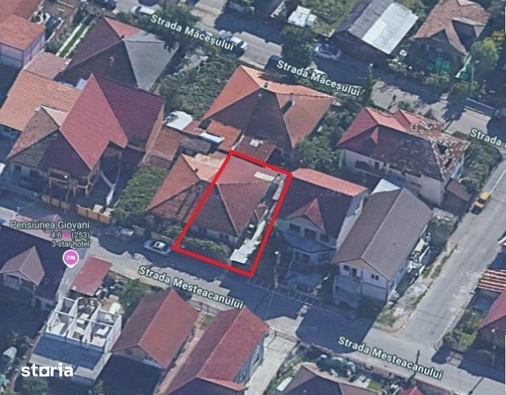 Casă cu 4 camere decomandat cu Canalizare în Central