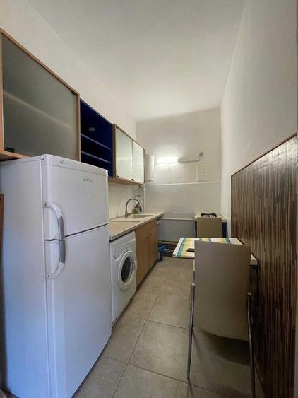 Apartament cu 2 camere semidecomandat în Andrei Mureșanu