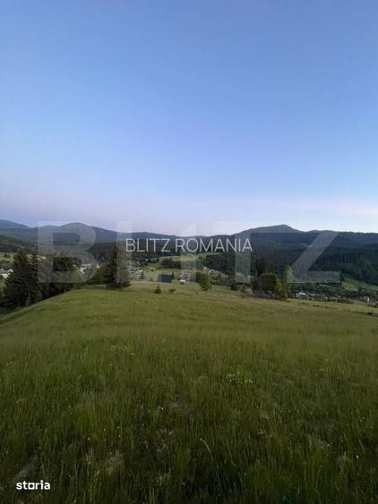 Teren intravilan, parcelabil de vanzare in Colibita vedere panoram