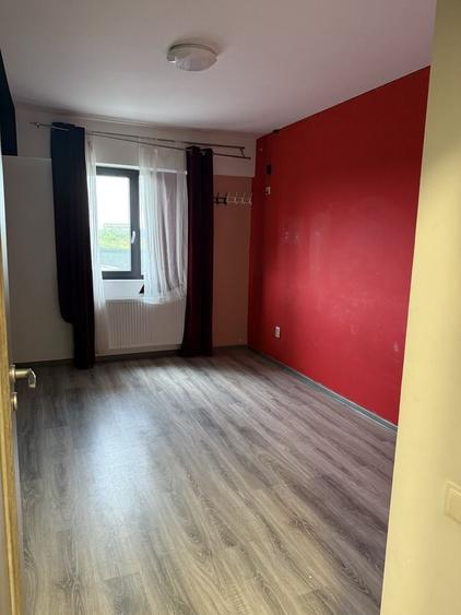 Inchiriere apartament 2 camere parter,,loc parcare inclus - 2