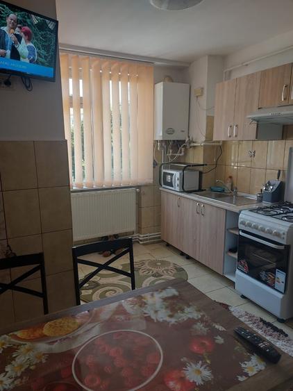 Apartament cu 2 camere decomandat în Mărăței