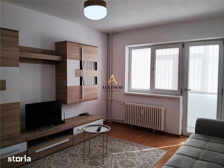 Apartament cu 2 camere decomandat în Sud