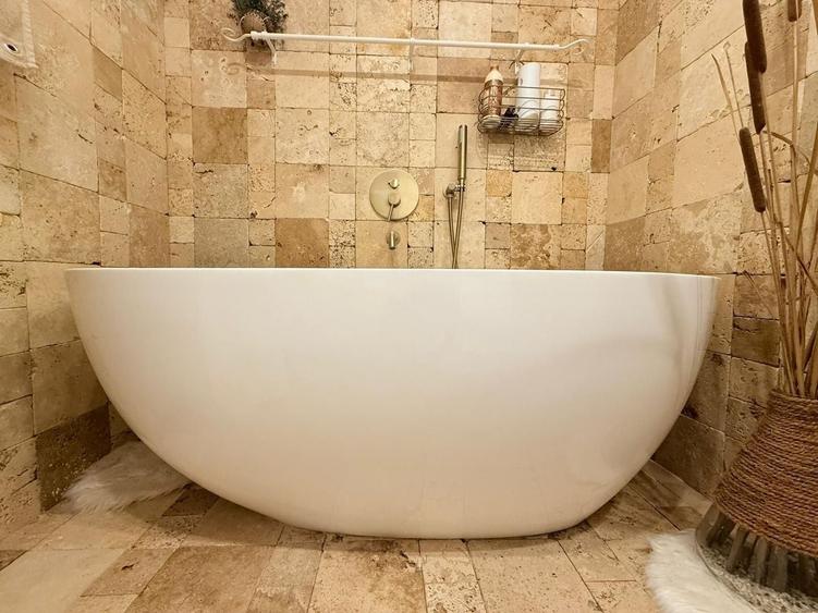 Casă individuală cu 3 camere cu Canalizare în Rahova