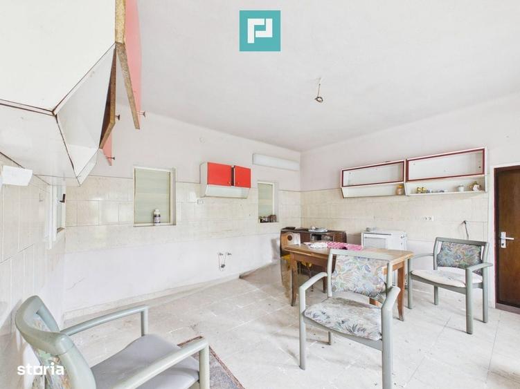 Casă cu 4 camere în Buteni