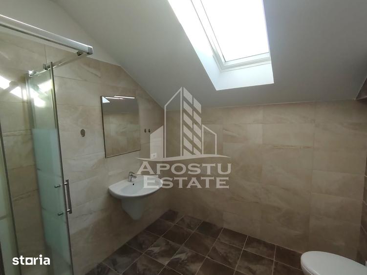 Apartament cu 3 camere decomandat în Dumbrăvița