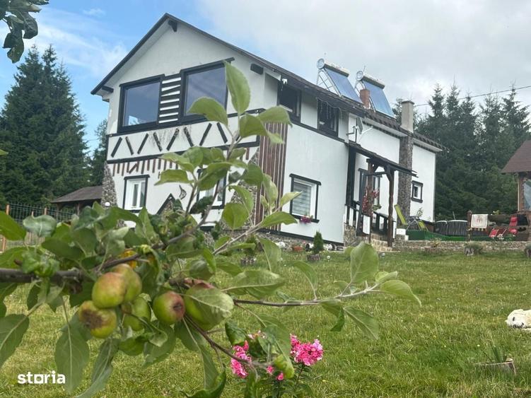 Casă cu 4 camere în Piatra