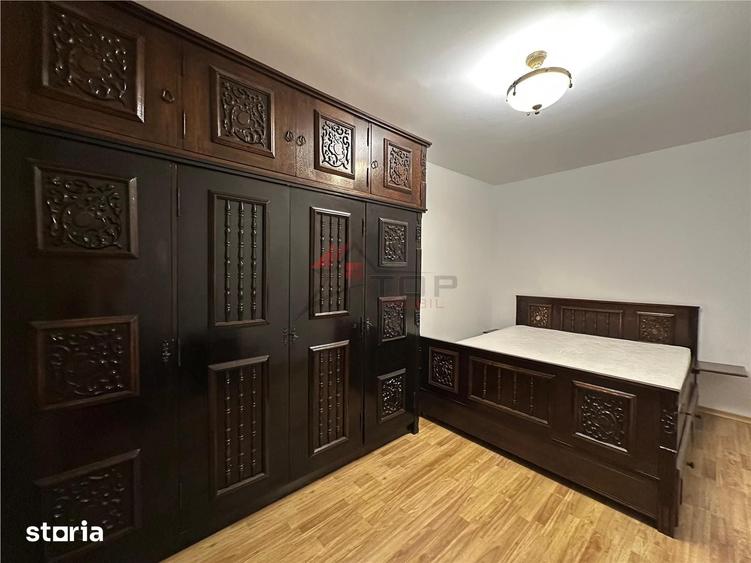 Apartament cu 4 camere decomandat în Mircea cel Bătrân