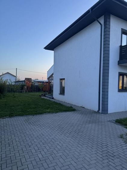Casă cu 4 camere în Gura Câlnăului