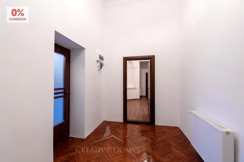 Apartament cu 3 camere semidecomandat în Cișmigiu