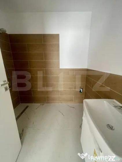 Apartament cu 3 camere decomandat în Calea Moldovei