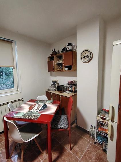 Apartament cu 4 camere semidecomandat în Exterior Vest