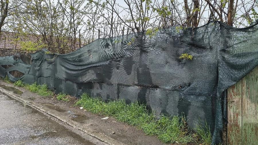 Teren de 300 mp, în Lazu