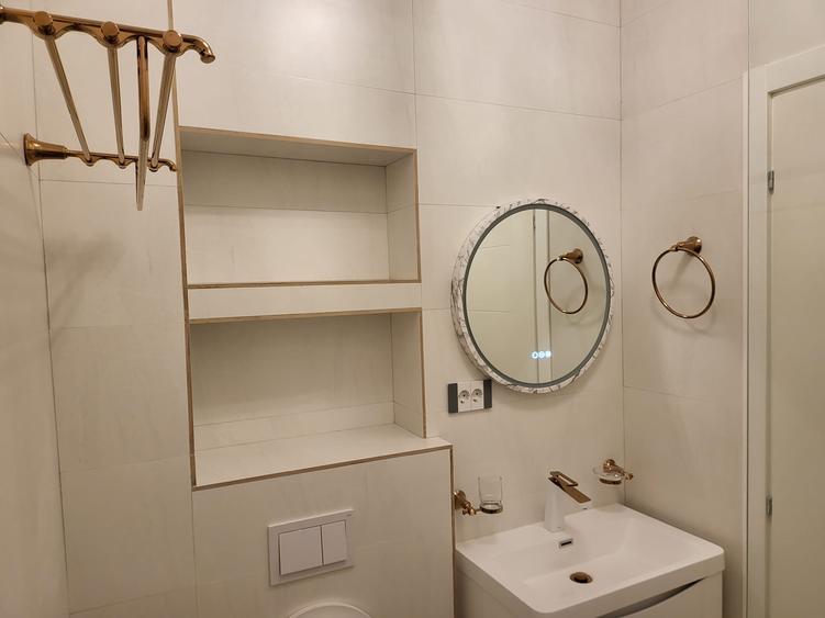 Apartament cu 4 camere în Central