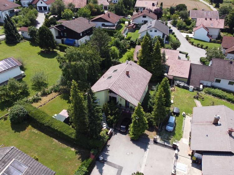 Casă cu 4 camere în Sud