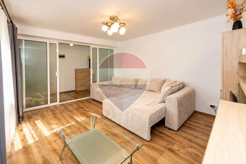 Apartament cu 2 camere decomandat, mobilat în Est