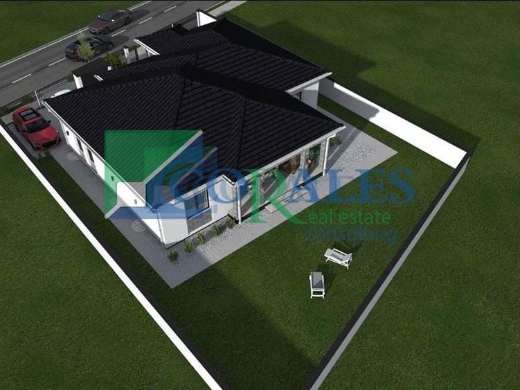 Casă individuală cu 4 camere cu Canalizare în Dumbrăvița