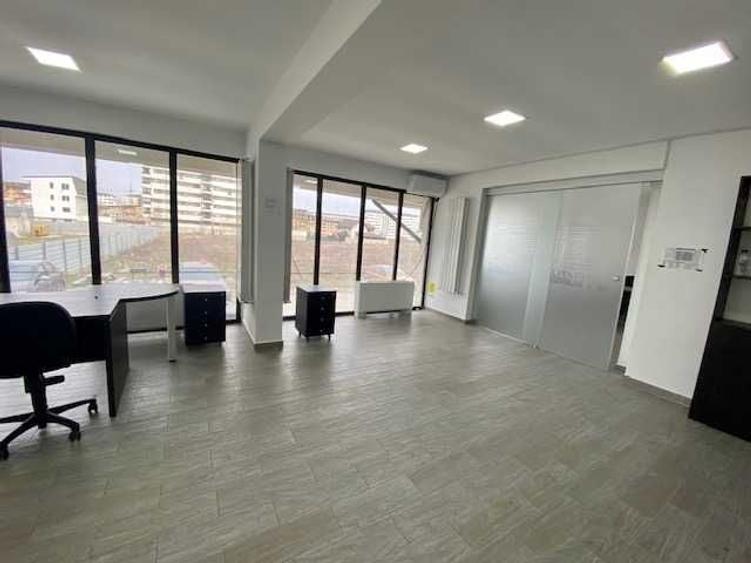Apartament cu 2 camere decomandat în Păcii
