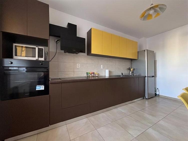 Apartament cu 2 camere decomandat, mobilat în Nufărul
