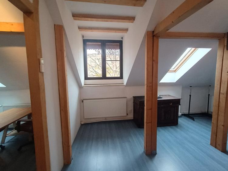 Apartament cu 2 camere semidecomandat, mobilat în Foișorul de Foc