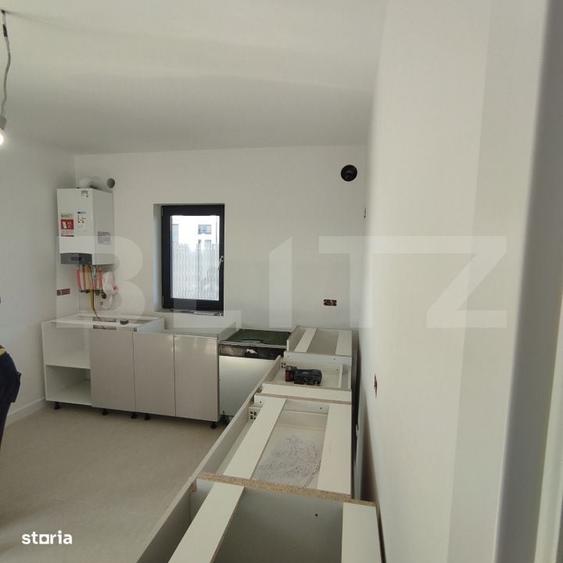 Casă cu 4 camere în Valea Adâncă