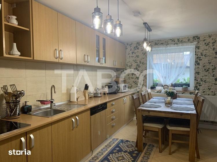 Casă cu 4 camere cu Teren 240 Mp în Șura Mare