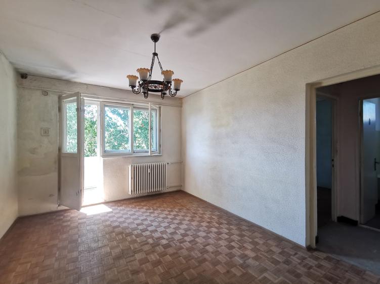 Apartament cu 2 camere semidecomandat în City Park Mall