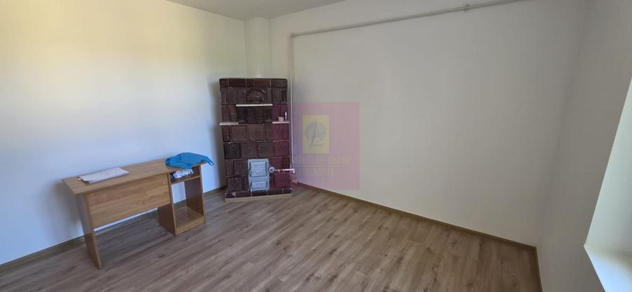 Casă individuală cu 2 camere cu Canalizare în Central