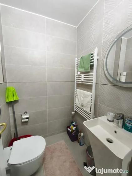 Apartament cu 3 camere decomandat în Rădăuți