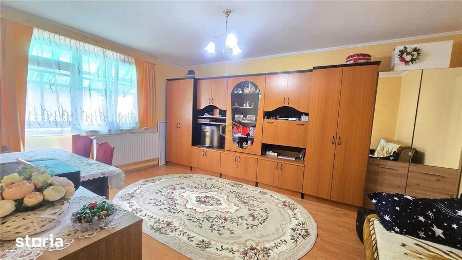 Apartament cu 2 camere decomandat în Burdea