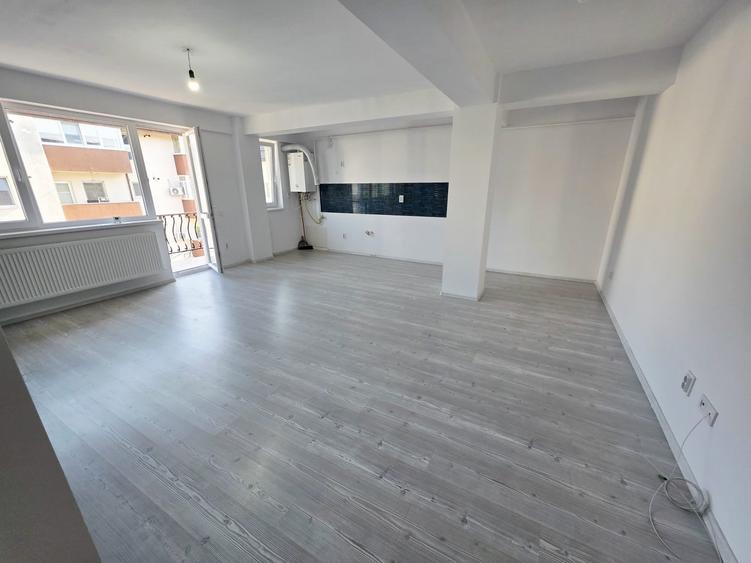 Apartament cu 3 camere în Popas Păcurari