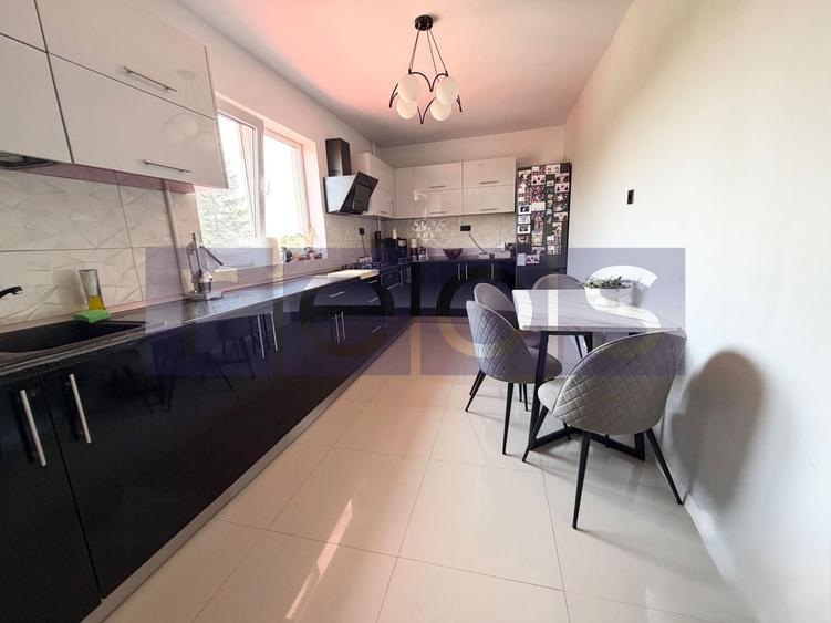Apartament cu 4 camere decomandat, mobilat în Colentina