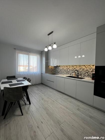 Apartament cu 3 camere decomandat în Braytim