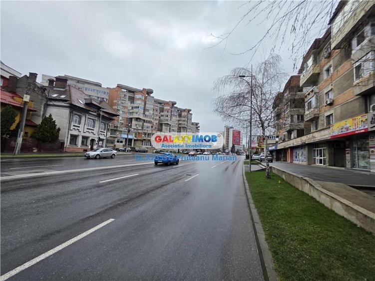 Birou, de 128 mp, în Craiovei