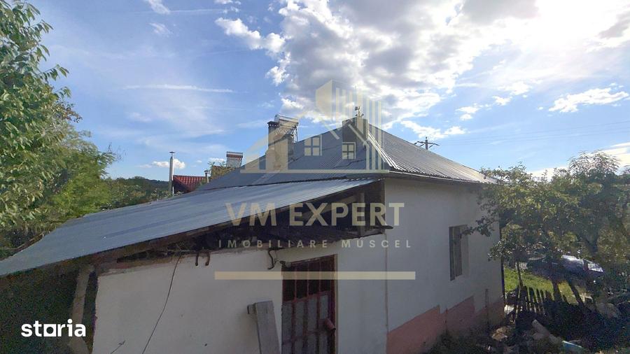 Casă cu 3 camere cu Teren 6660 Mp în Boteni