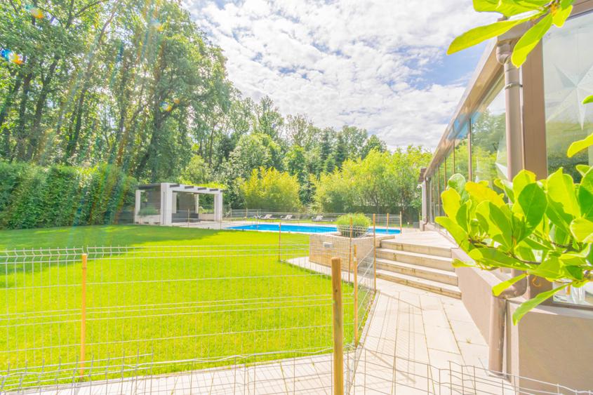 Casă individuală cu 5 camere cu Piscina în Corbeanca