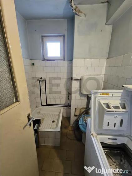 Apartament cu 4 camere decomandat, mobilat în Ultracentral