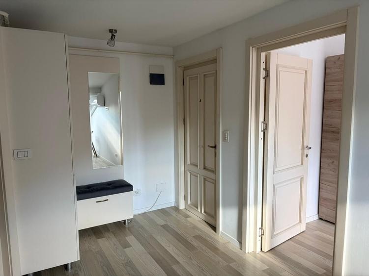 Apartament cu 3 camere decomandat, mobilat în Valea Lupului