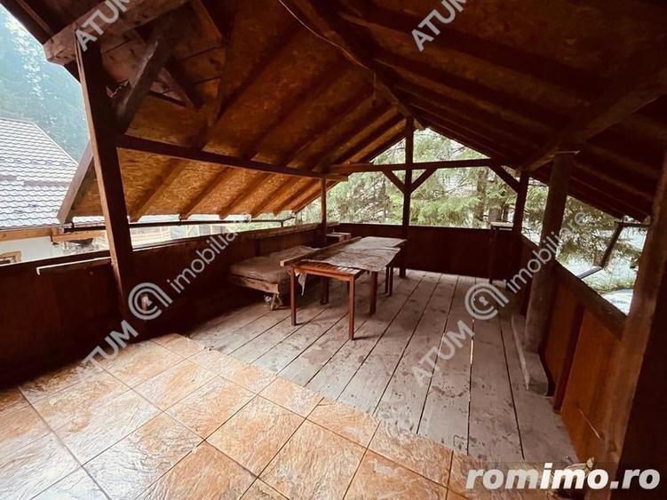 Casă cu 8 camere cu Teren 500 Mp în Paltin