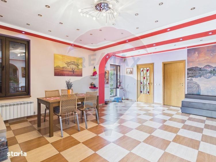 Casă cu 4 camere în Odăile