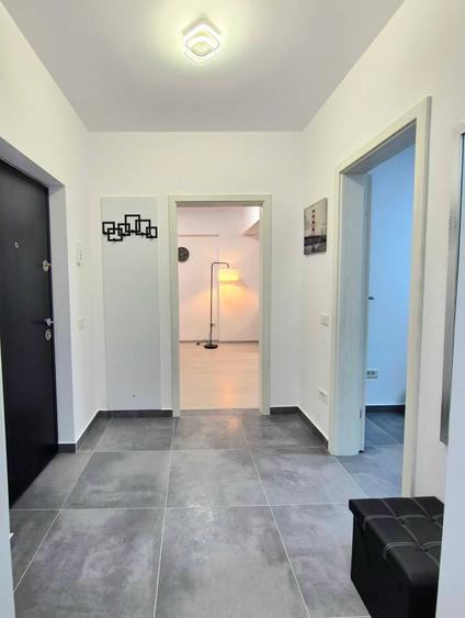 Apartament cu 2 camere, mobilat în Apărătorii Patriei