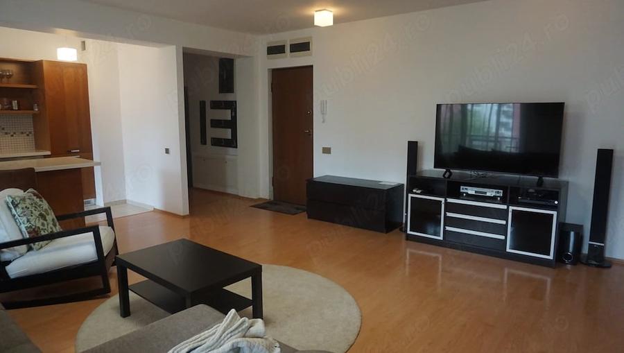 Apartament cu 3 camere semidecomandat în Parcul Circului