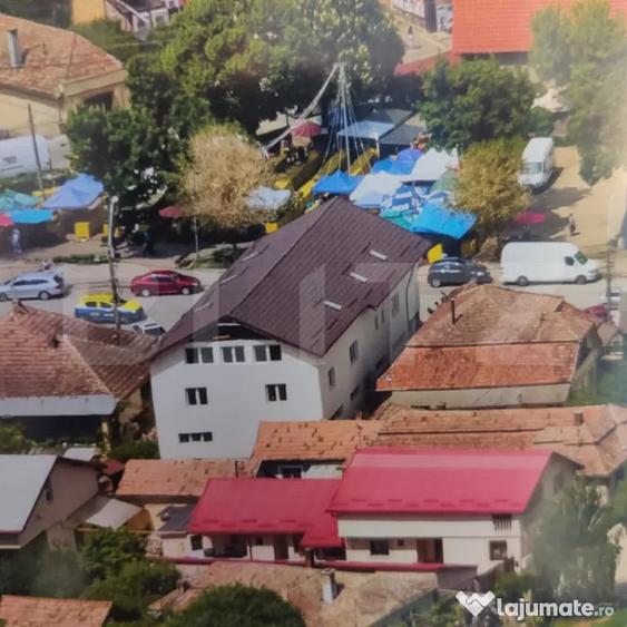 Spațiu comercial, de 600 mp, în Central
