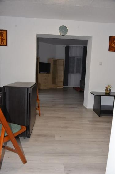 Casă cu 4 camere cu Teren 145 Mp în Central
