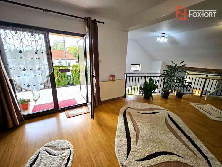 Casă cu 4 camere cu Teren 468 Mp în Central