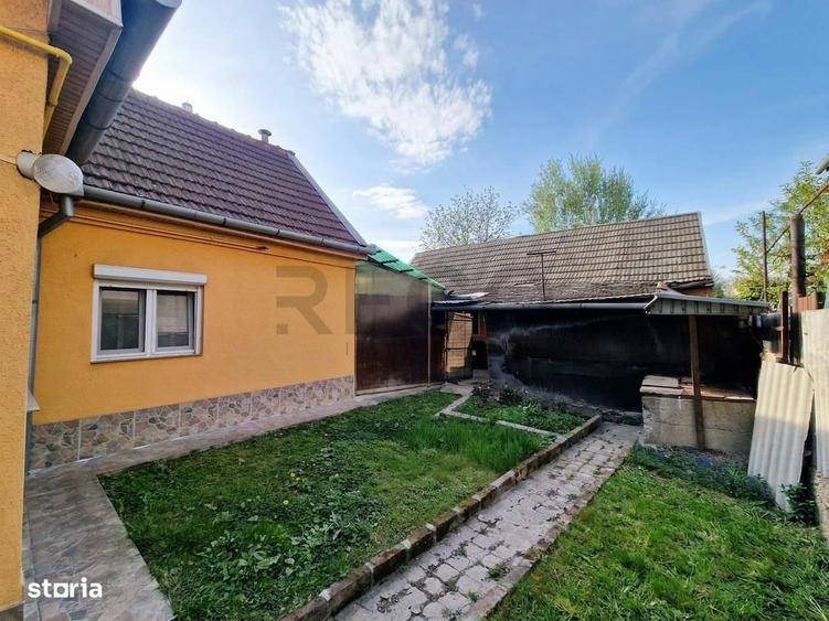 Casă cu 2 camere cu Teren 358 Mp în Central